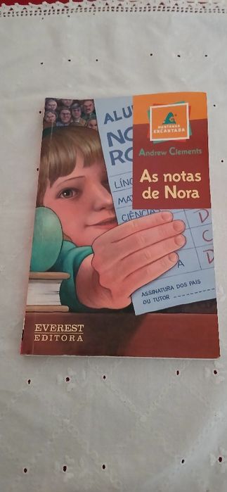 As notas de Nora de Andrew Clements
