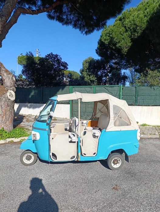 Pacote 2x Piaggio "TukTuk" (2+1 Lugares + 6+1 Lugares)