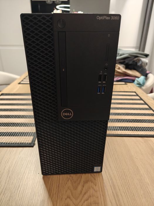 Komputer Dell OptiPlex 3060 core i5 8th/16GB DDR4/SSD/Windows
