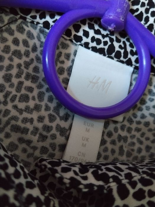 Śliczna sukienka rozmiar M firmy H&M