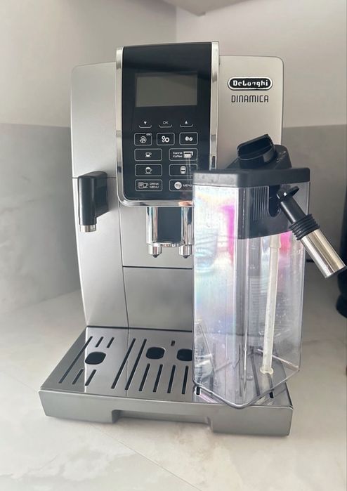 Кавомашина DeLonghi Dinamica (7400 чашок)