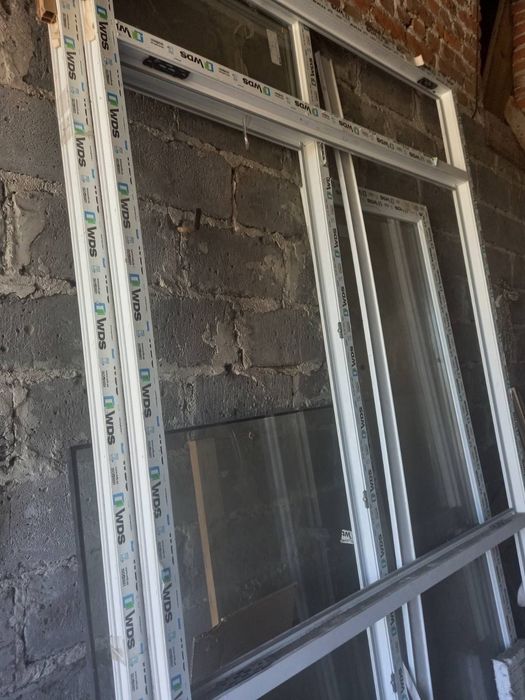 Склопакет з дверима 2,40 × 2,60 м