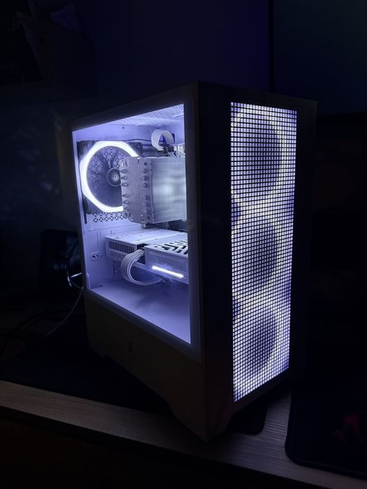 Ігровий пк Ультра Білий AMD Ryzen 7+32 ddr+ssd м2 1.5 тб+RTX 5060