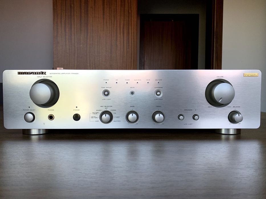 Amplificador Marantz PM 4400 OSE