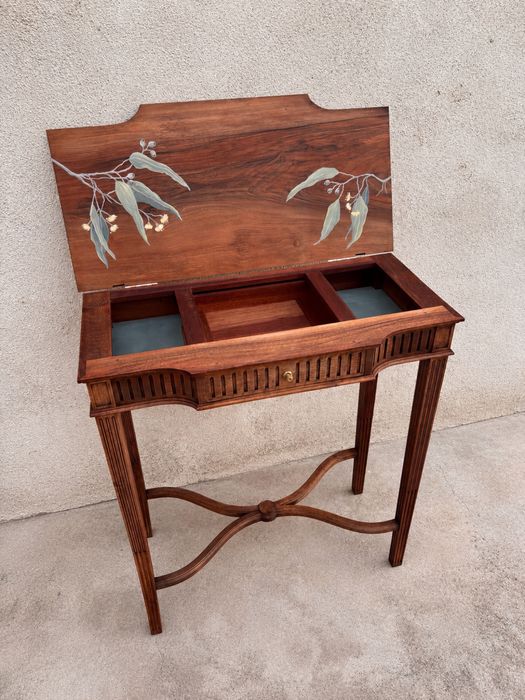 Secretária/ consola vintage / mesa apoio restaurada em madeira - peça única