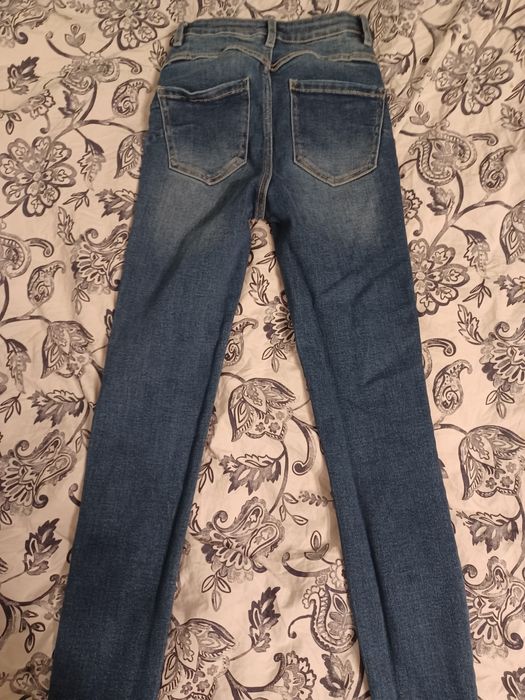 Dżinsy damskie r.34 marki Sinsay