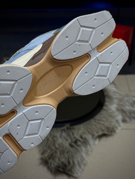 Чоловічі весняні Кросівки New Balance 9060