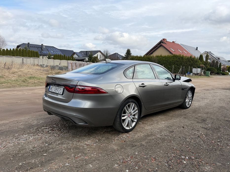 Jaguar XF LIFTING*MATRIX LED*PANORAMA*Kamery 360* Benzyna 250 PS * Pali jeździ *