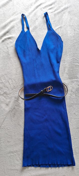 Śliczna sukienka butikowa UNI