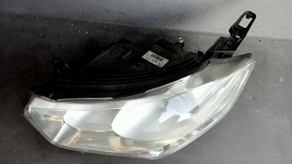 Ótica Esquerda Citroen C-Elysée 9675140080 em Stock
