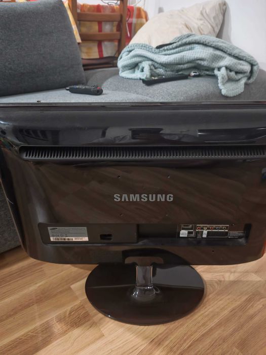 TV samsung p2770hd