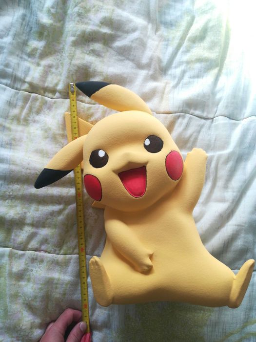 Pikachu 33,5cm escala 1:1