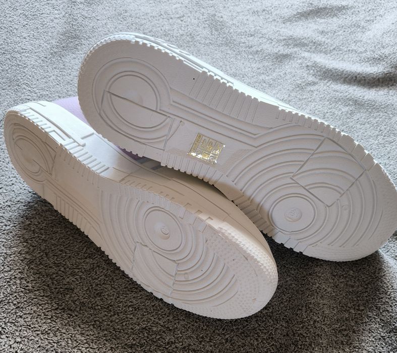 Sprzedam sneakersy Renee