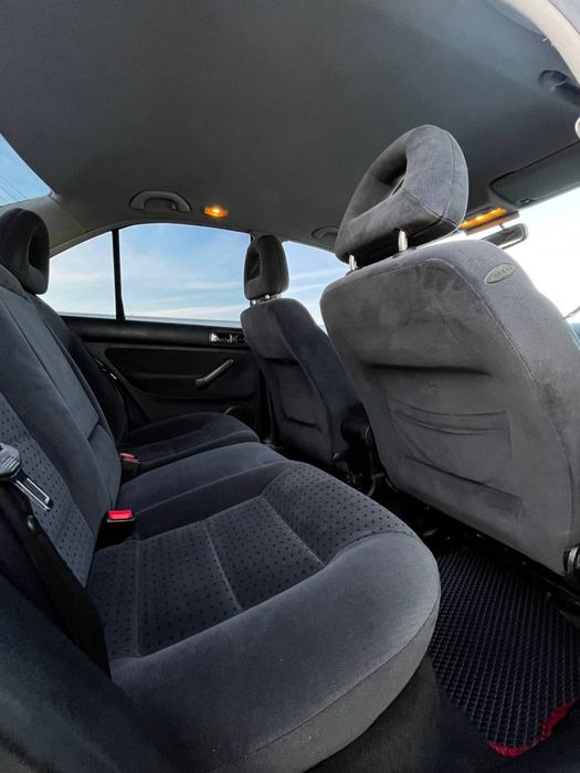 Volkswagen Bora 2000