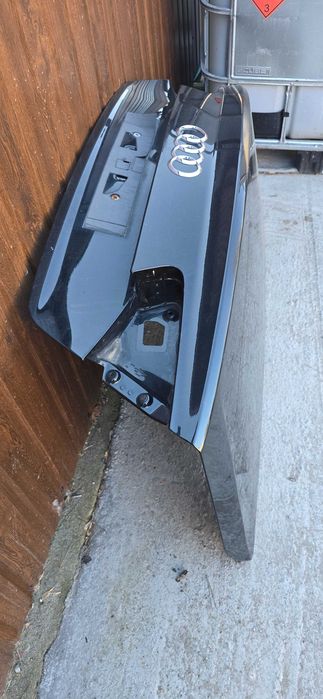 Klapa bagażnika Audi A8 D4