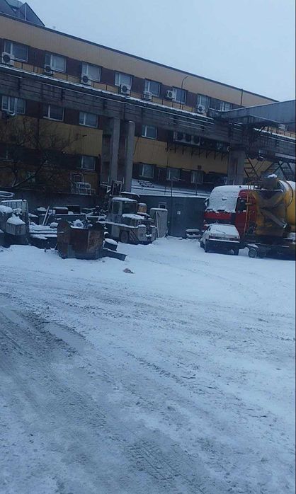 Оренда відкритого майданчика 1300/3420 м² Видубичі. Тверде покриття