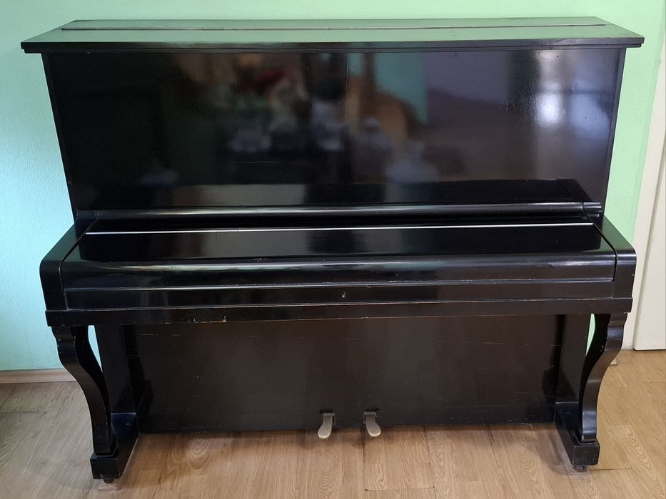 Pianino  Legnica