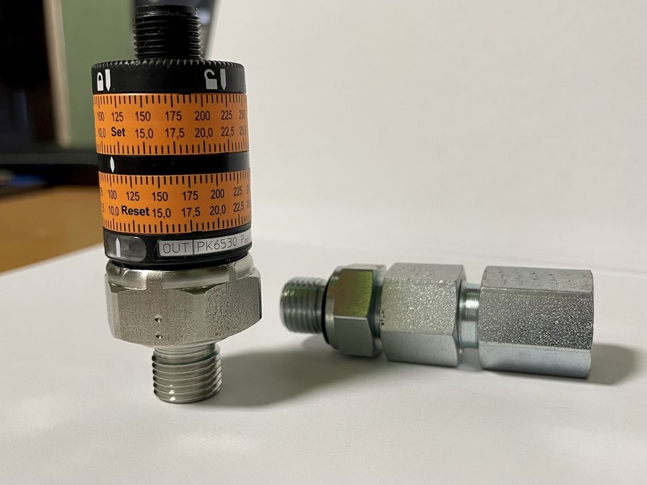 Електронне реле тиску IFM PK6530