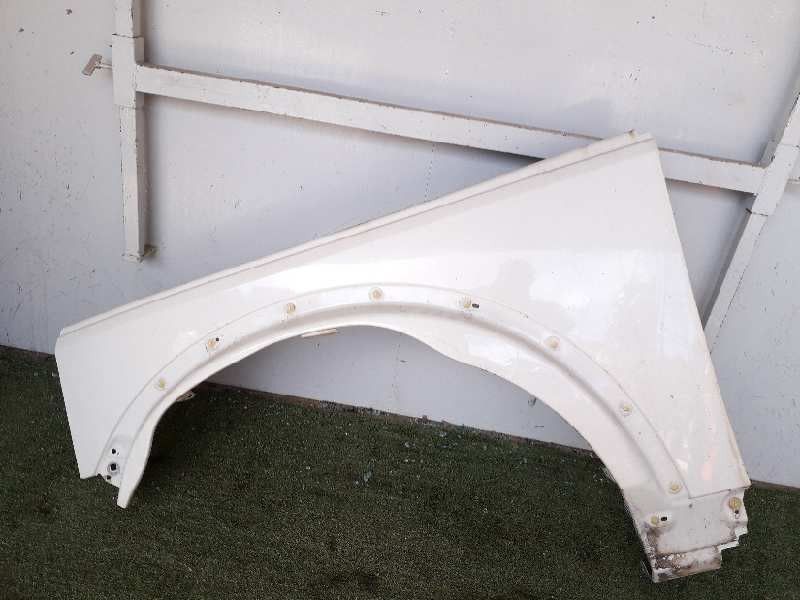 GUARDA-LAMAS FRENTE ESQUERDO LAND ROVER DISCOVERY IV 2.7 TD 4X4 190CV 2720CC