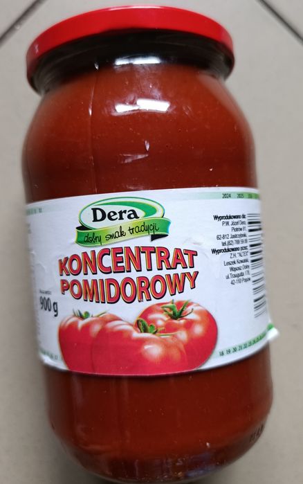 Koncentrat pomidorowy Dera,cana za całość.