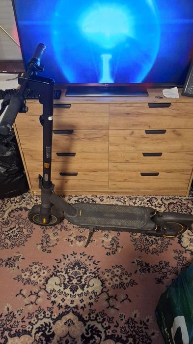 NINEBOT MAX 2G самокат