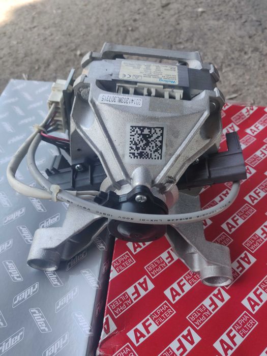 Двигун Welling пральної машини  "Indesit"