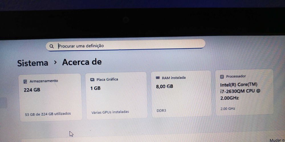 Portátil Acer i7 • 8GB RAM • SSD 240GB • Bateria Nova • Rápido Fiável