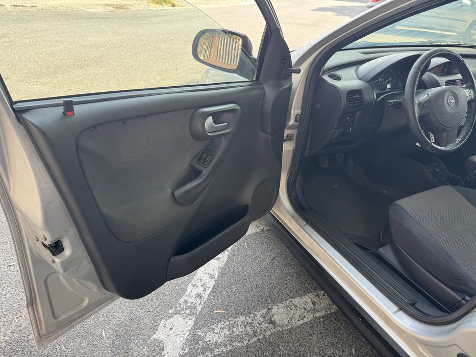 Opel corsa 1.2 16V