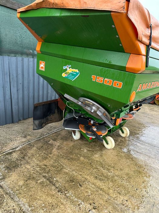 Rozsiewacz Amazone ZA-M UF 1200 Hydro