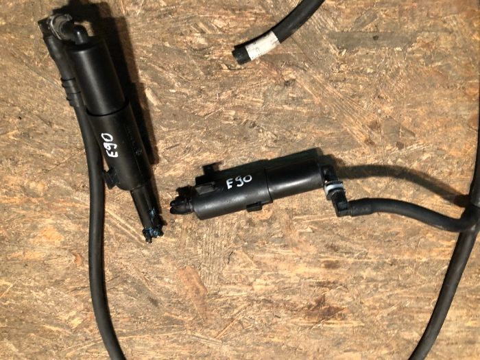 Spryskiwacz Dysza Lampy BMW E90