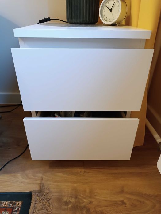 Biała komoda Malm