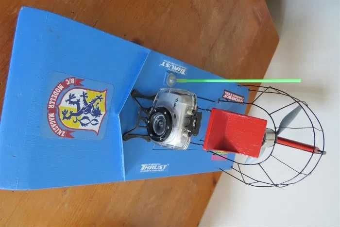 Troco:Hidrodeslizador electrico;motor Graupner 6308 Speed500 8,4v;variador Slim 20Be, 20A;radio Traxxas 2ch AM;camara Rollei 5mpixeis; er anuncio