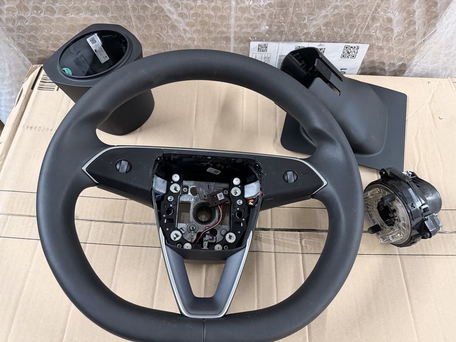 Volante Tesla Model 3 Highland 2024
