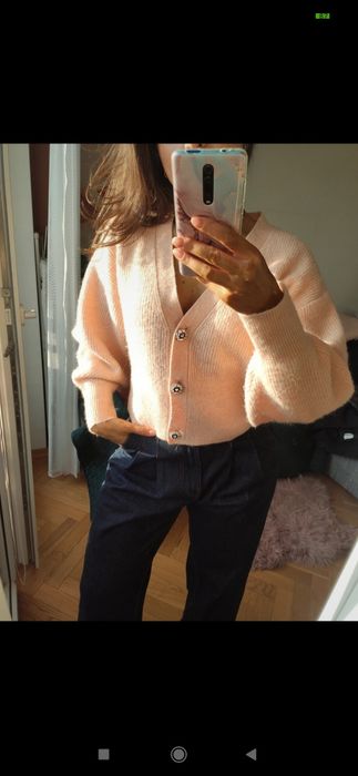 Morelowy sweter kardigan wełna alpaka z biżuteryjnymi guzikami