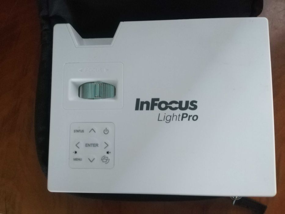 LED DLP HDMI HD проектор Infocus IN1146Pro: плеер, 1000 ANSI Lm, DC19V