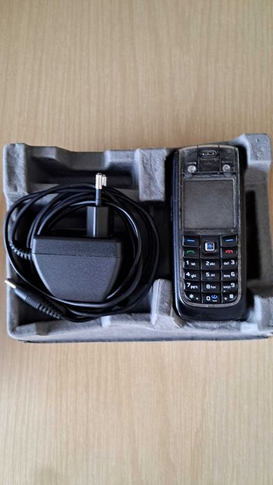 Telefon Nokia 6021