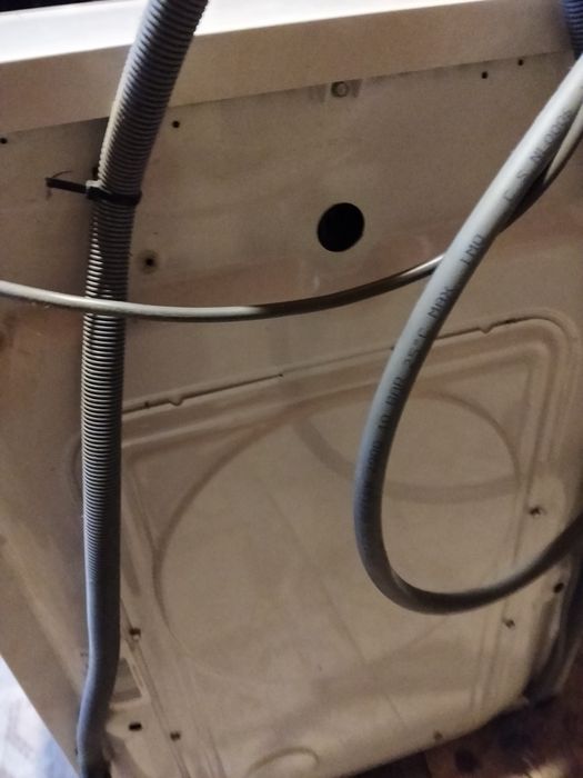 Продам пральну машину Канаді 4 кг розміром 85*60*38