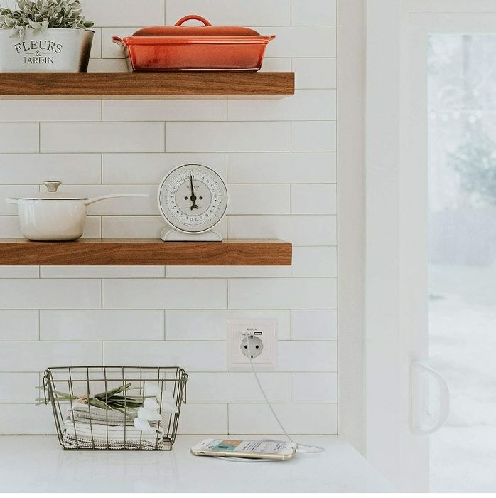 Tomada shucko + 2 portas usb carregador