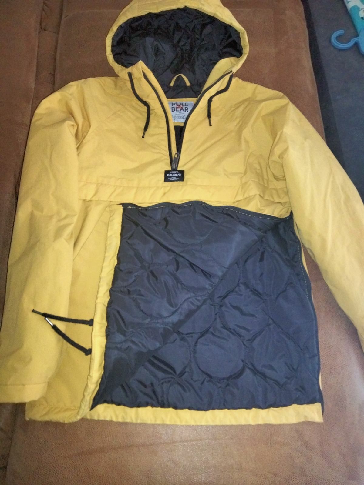 Pull and top bear half zip