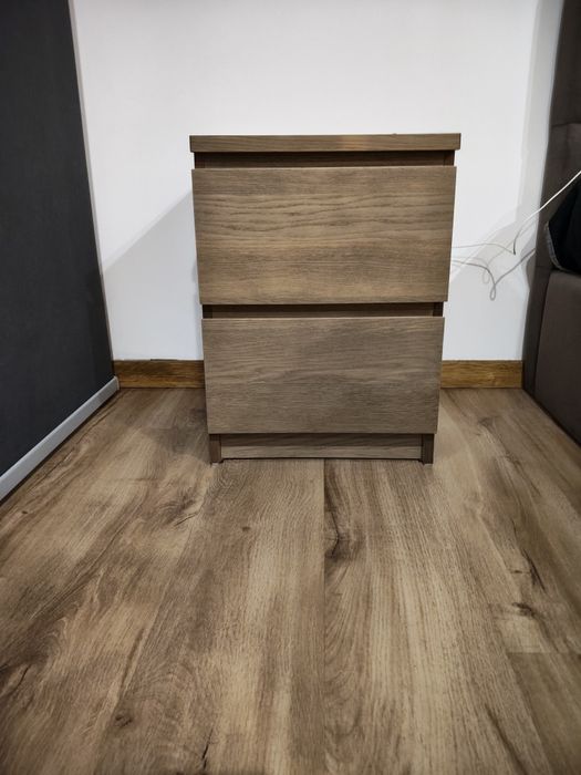 Par de Mesas de Cabeceira