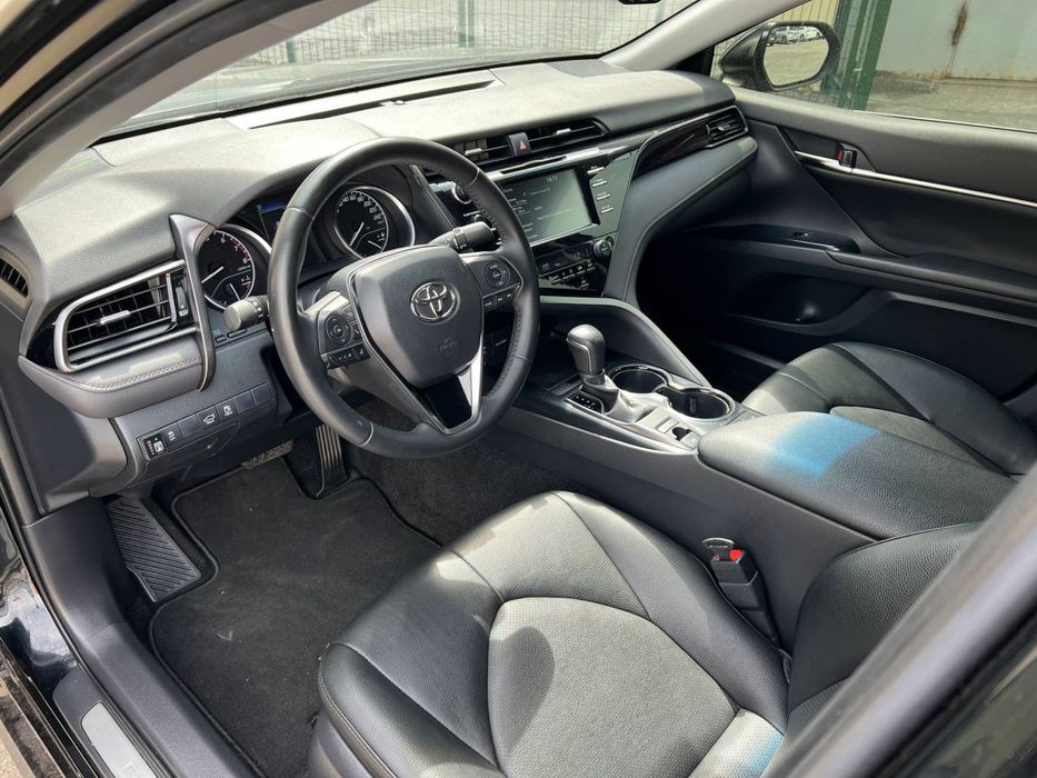 Аренда авто под выкуп Киев Toyota Camry 2020