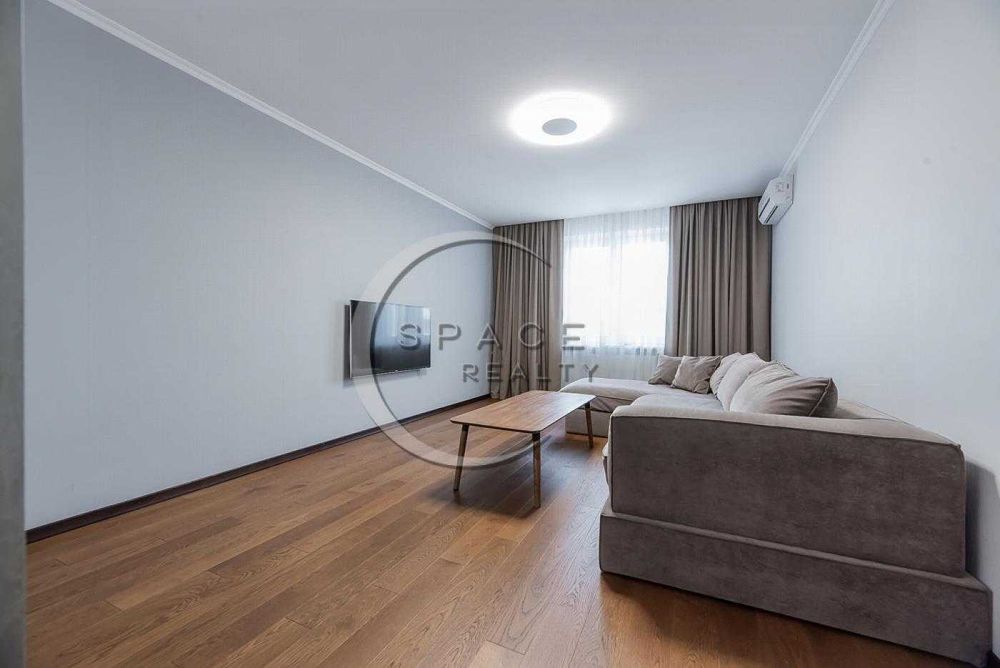 Оренда 3-кімнатної квартири 100 м2 з інвертором на 10кВт - Науки 55а