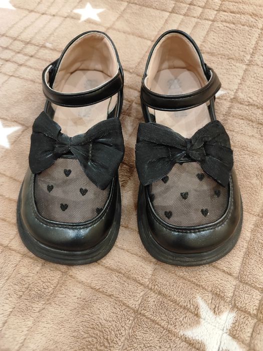 Туфлі для дівчинки