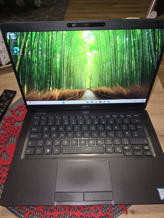 Dell 5300 dotykowy core i3 8gen
