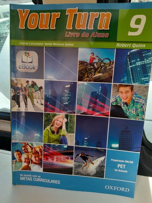 Livros escolares em ótimo estado.