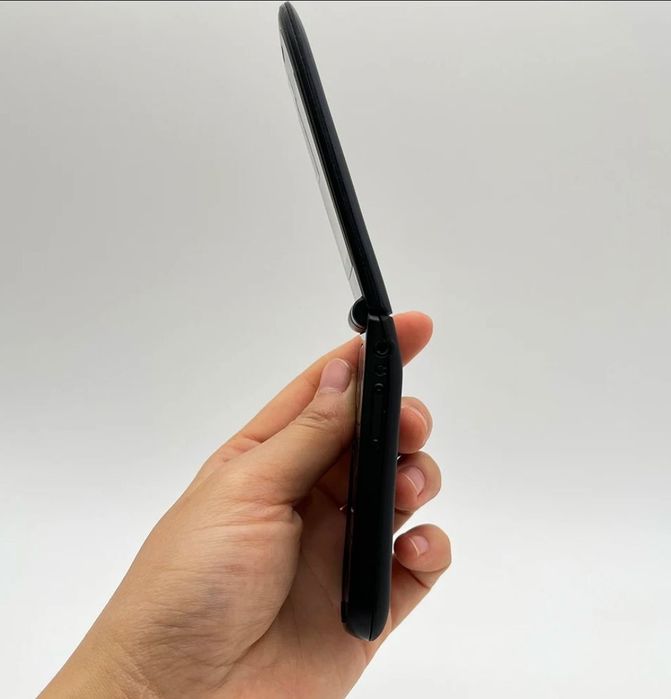 Оригінальний NOKIA 3710f