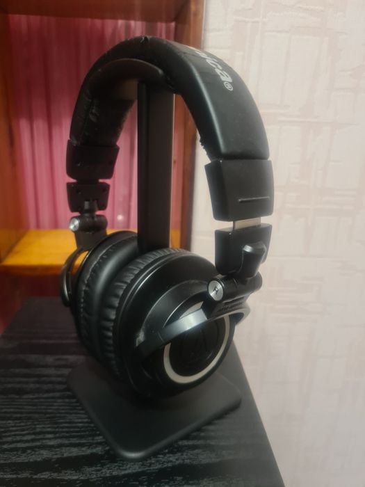 Повнорозмірні провідні навушники Audio Technica ATH-M50x