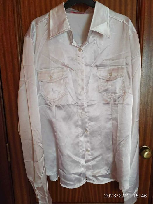 Camisas de cetim de senhora