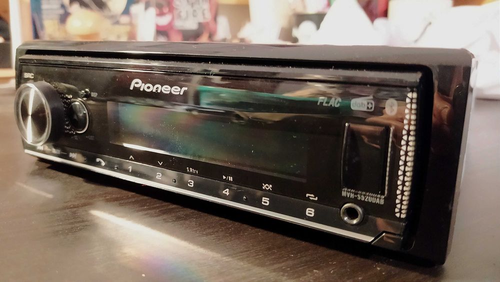 Auto-rádio PIONEER com DAB+, BLUETOOTH, USB, SPOTIFY, FLAC como novo!