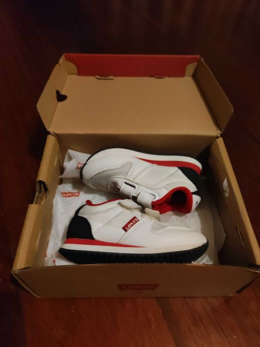 Sapatilhas Levis Alex Runner